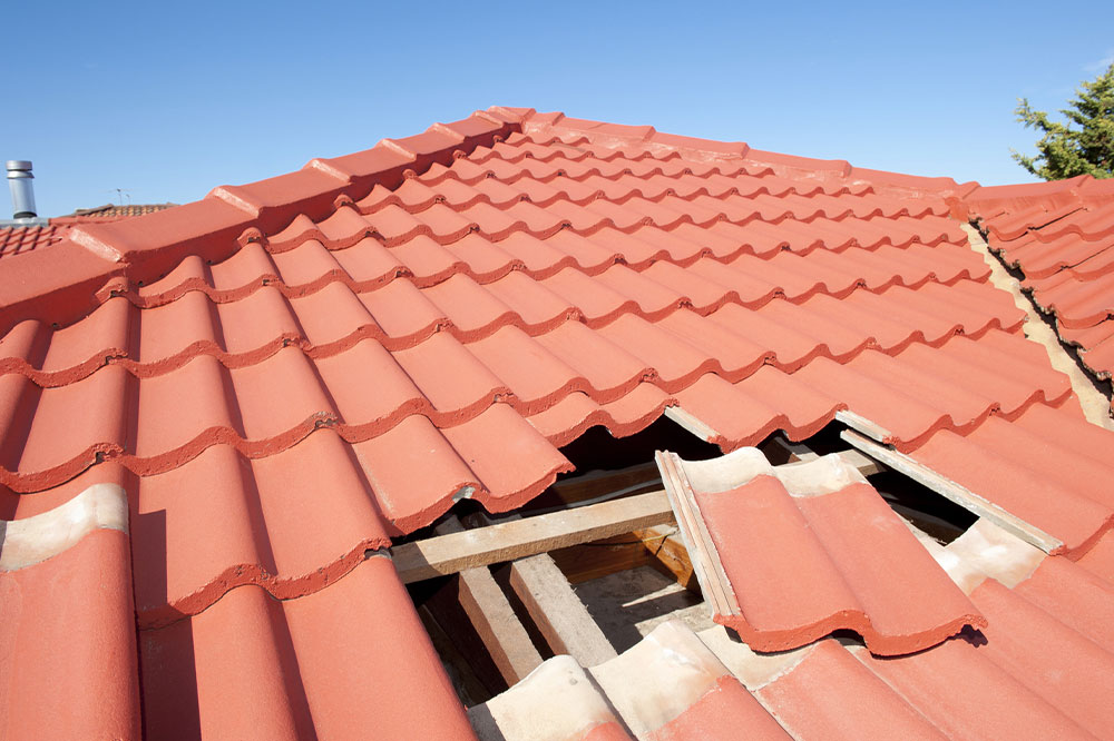 8 Telltale Signs of a Worn Out Roof that Require Immediate Attention