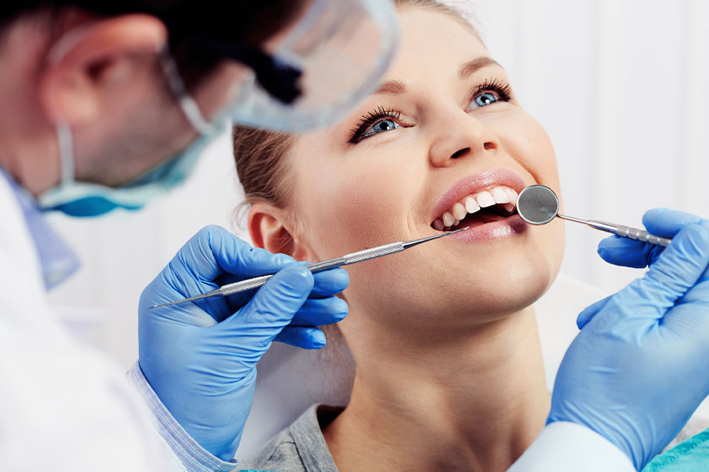What to Eat and Avoid After Getting Dental Implants