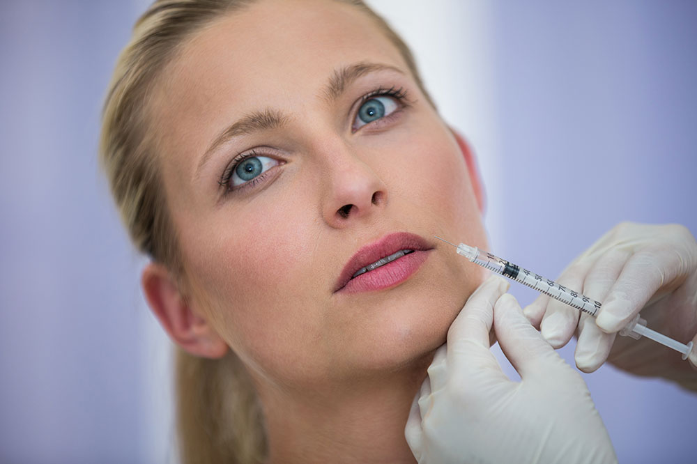Difference Between Botox and Juvéderm