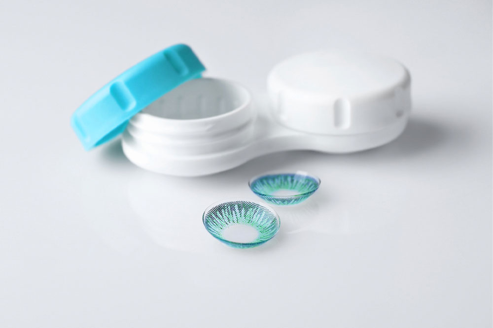 How to Choose the Best Monthly Disposable Contact Lenses Online